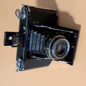 Zeiss Ikon Ikonta 520/16 vintage collapsible camera